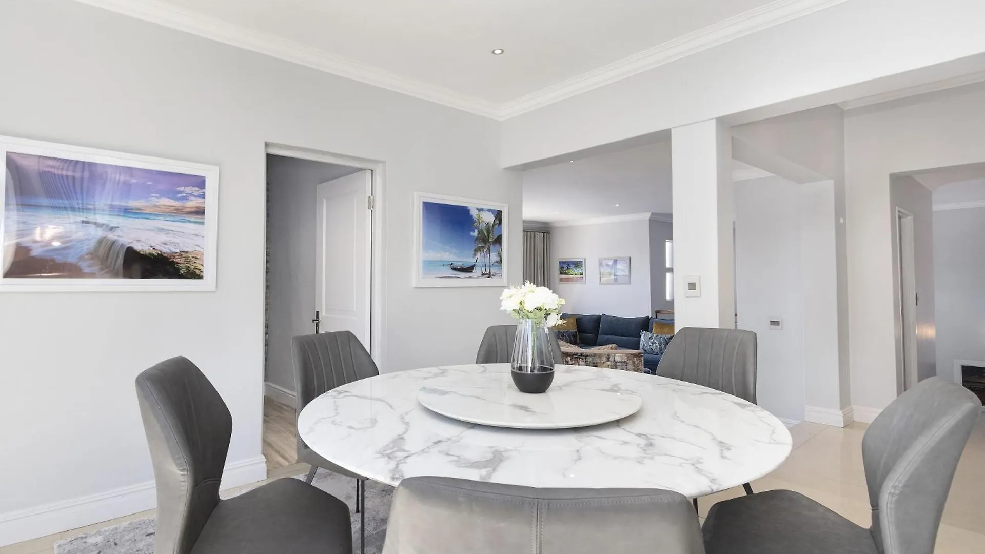 Villa Balmoral 14 By Hostagents Cape Town South Africa