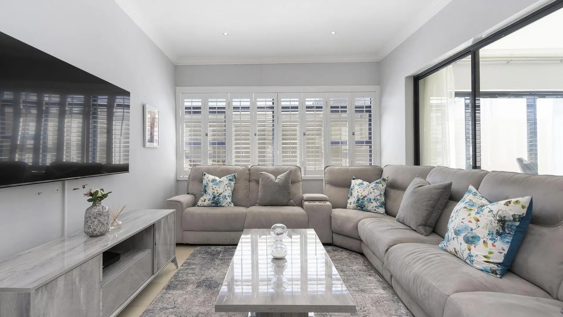Villa Balmoral 14 By Hostagents Cape Town Holiday home